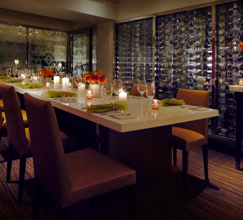 Lockwood Restaurant & Bar, Palmer House, a Hilton Hotel Located in